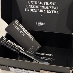 IL MAKIAGE Woke up like this foundation